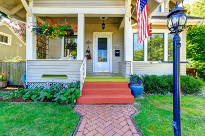 3 Reasons To Paint Your Home’s Exterior This Summer